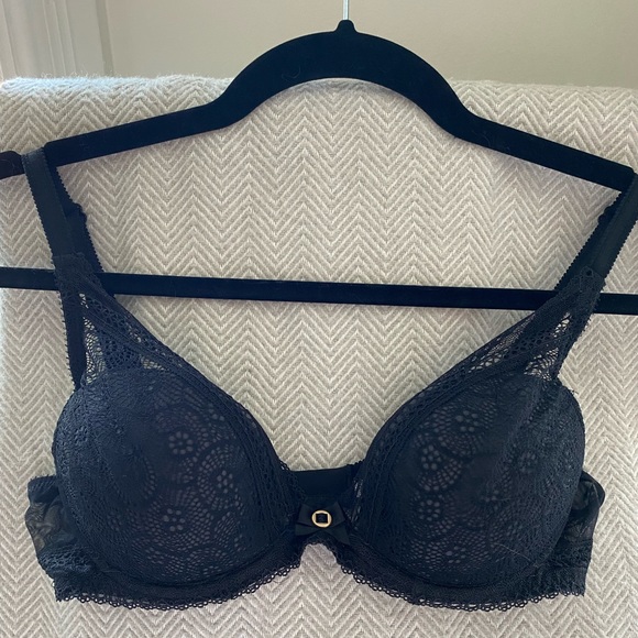 Chantelle Festivité Lace Plunge Bra - Picture 4 of 8
